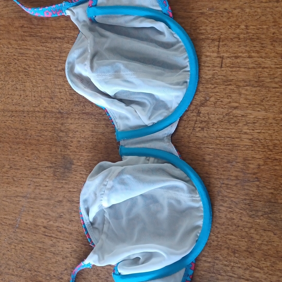 Cleo Swim Top - Picture 7 of 8